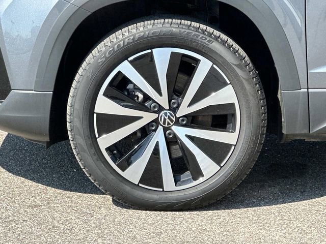 2022 Volkswagen Taos SE