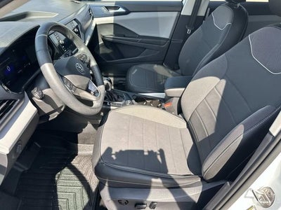 2023 Volkswagen Taos SE