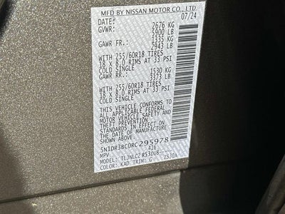 2024 Nissan Pathfinder SV