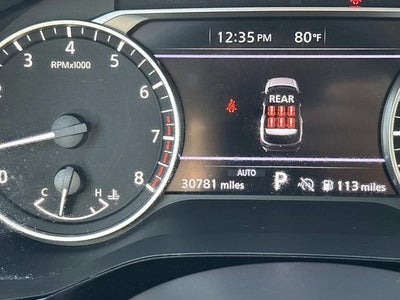 2024 Nissan Pathfinder SV