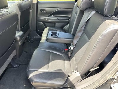 2018 Mitsubishi Outlander ES