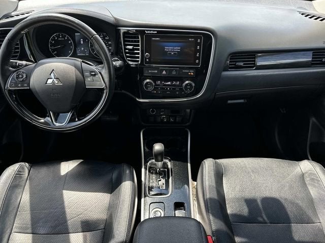 2018 Mitsubishi Outlander ES