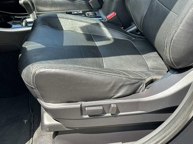 2018 Mitsubishi Outlander ES