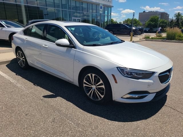 2018 Buick Regal Sportback Essence