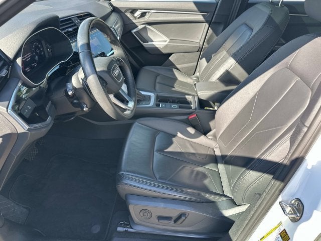 2025 Audi Q3 S line Premium