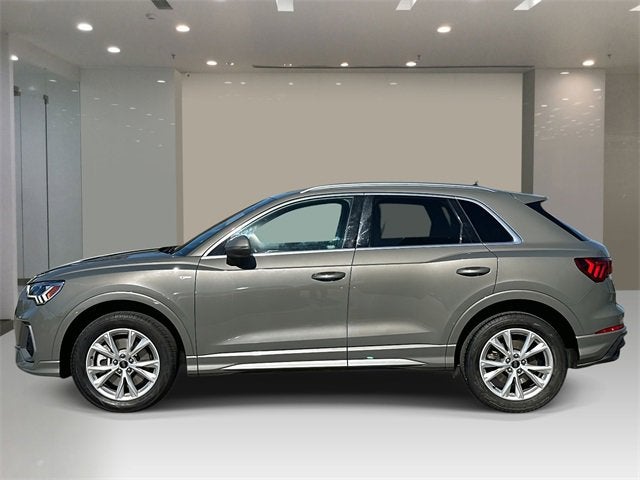 2023 Audi Q3 S line Premium