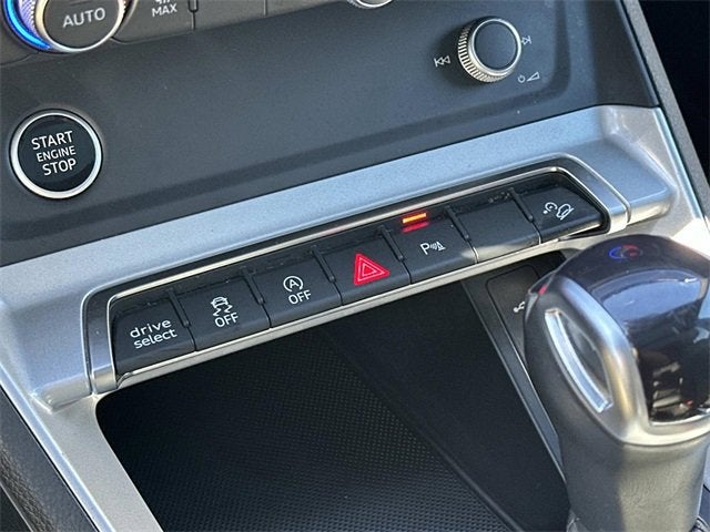 2023 Audi Q3 S line Premium