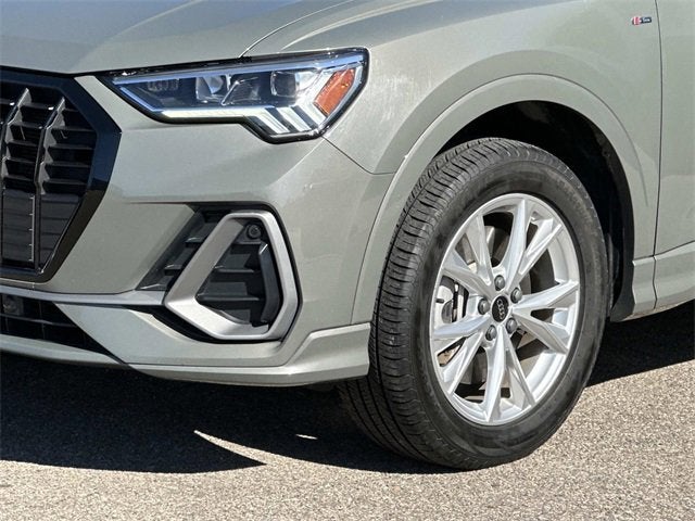 2023 Audi Q3 S line Premium