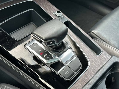 2024 Audi Q5 S line Premium Plus