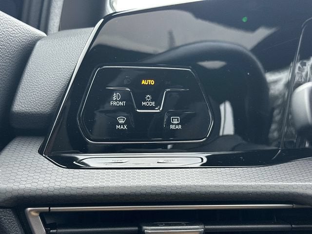 2023 Volkswagen Golf GTI Autobahn