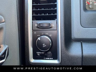 2019 RAM 1500 Classic Big Horn 4x4 Crew Cab 5'7" Box