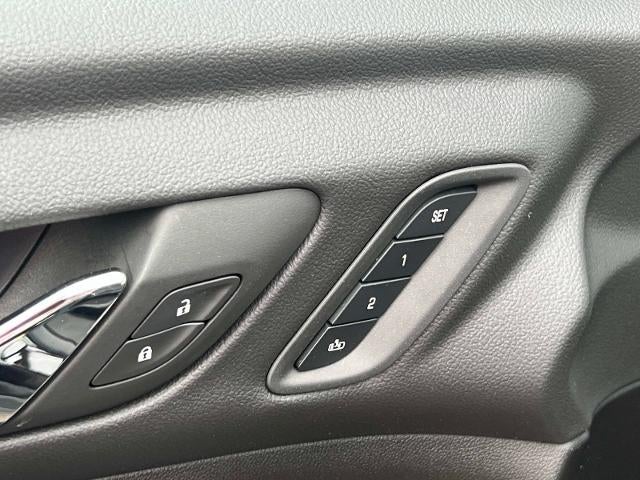 2023 GMC Acadia AWD Denali