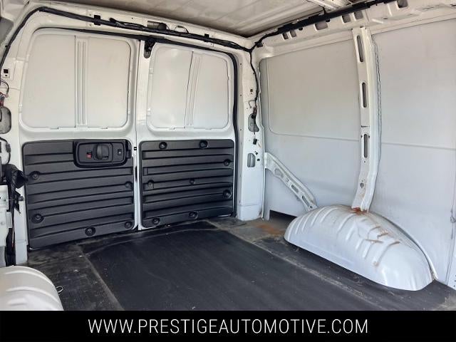 2022 GMC Savana Cargo Van 2500 Regular Wheelbase Rear-Wheel Drive