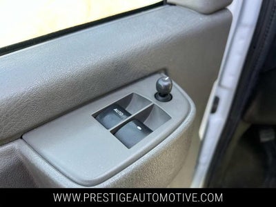 2022 GMC Savana Cargo Van 2500 Regular Wheelbase Rear-Wheel Drive