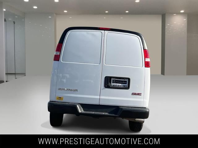 2022 GMC Savana Cargo Van 2500 Regular Wheelbase Rear-Wheel Drive