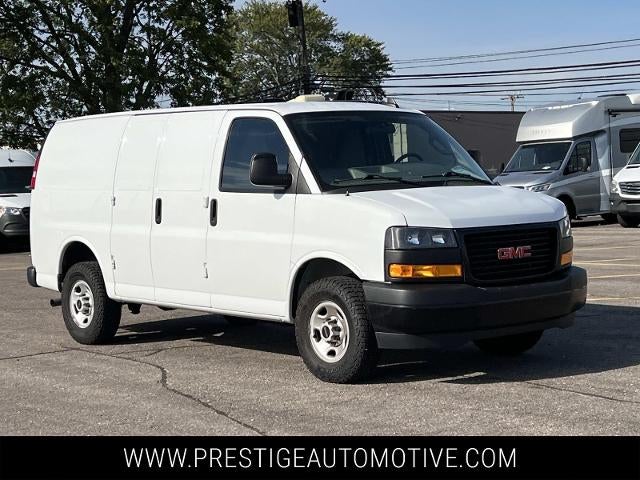 2022 GMC Savana Cargo Van 2500 Regular Wheelbase Rear-Wheel Drive