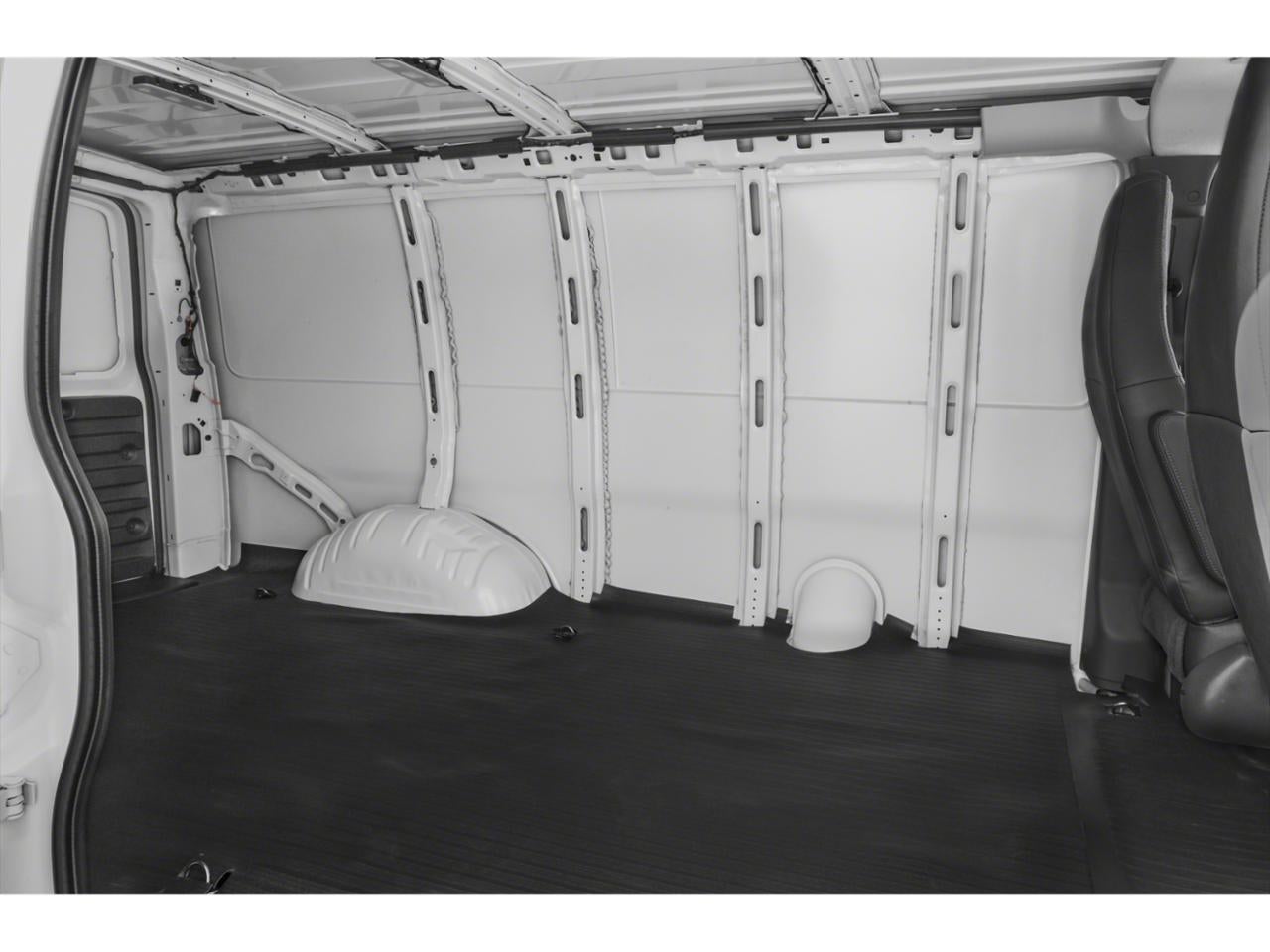 2022 GMC Savana Cargo Van 2500 Regular Wheelbase Rear-Wheel Drive