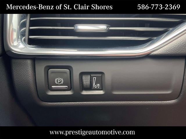 2023 Cadillac XT4 AWD 4dr Premium Luxury