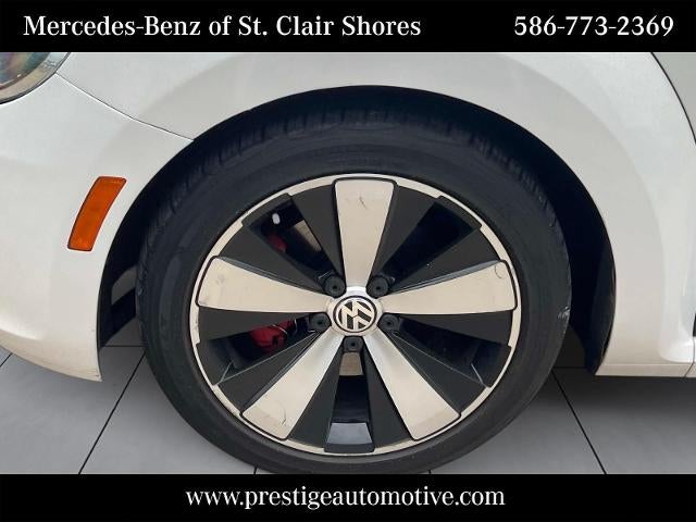 2013 Volkswagen Beetle 2dr Man 2.0T Turbo Fender Edition PZEV