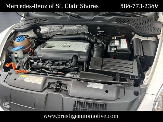2013 Volkswagen Beetle 2dr Man 2.0T Turbo Fender Edition PZEV