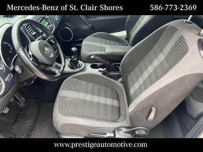 2013 Volkswagen Beetle 2dr Man 2.0T Turbo Fender Edition PZEV