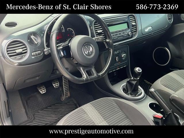 2013 Volkswagen Beetle 2dr Man 2.0T Turbo Fender Edition PZEV
