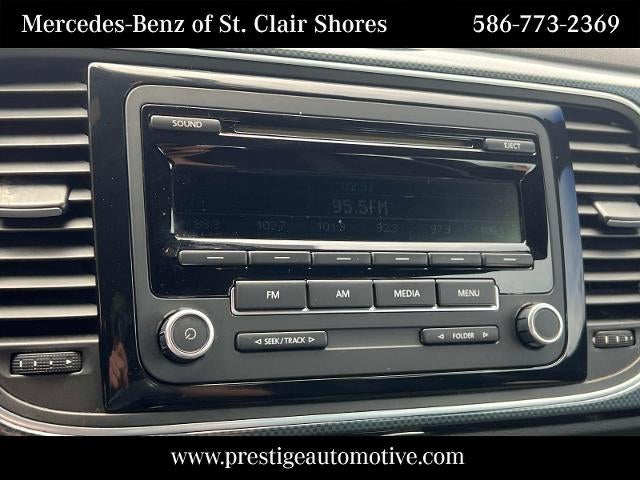 2013 Volkswagen Beetle 2dr Man 2.0T Turbo Fender Edition PZEV