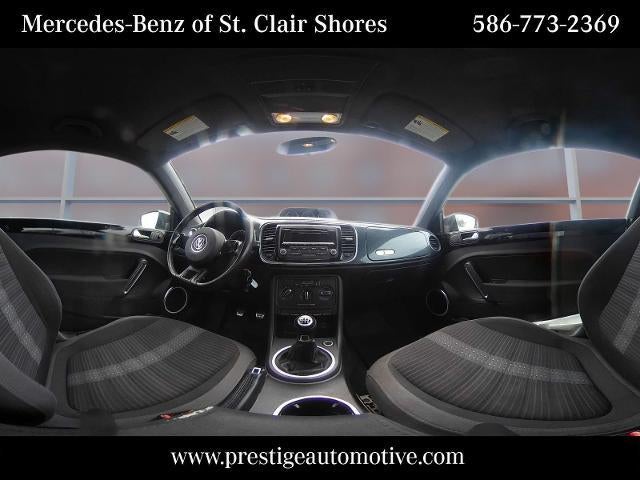 2013 Volkswagen Beetle 2dr Man 2.0T Turbo Fender Edition PZEV