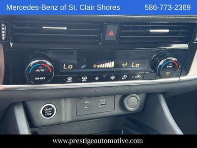 2022 Nissan Rogue AWD SV