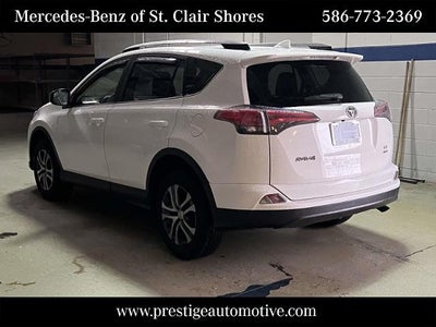 2018 Toyota RAV4 LE AWD (Natl)