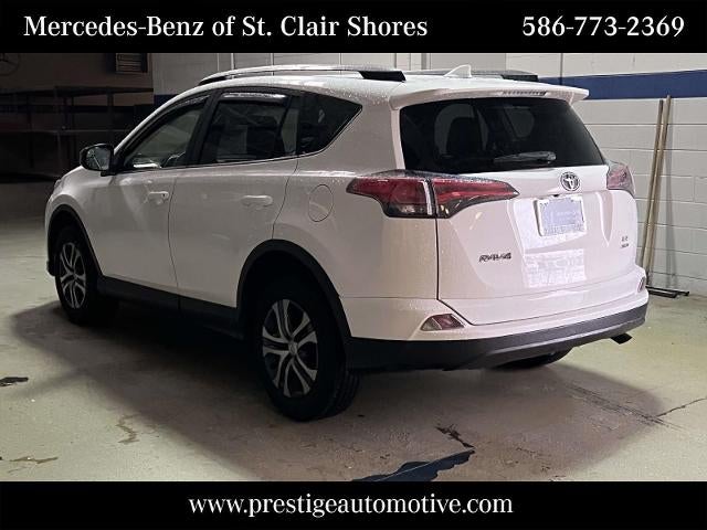 2018 Toyota RAV4 LE AWD (Natl)