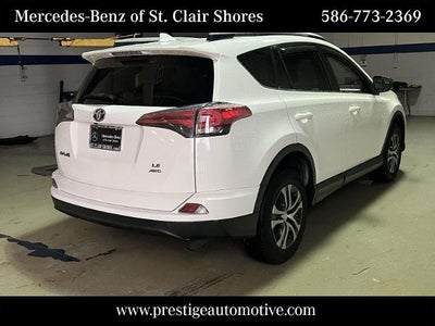 2018 Toyota RAV4 LE AWD (Natl)