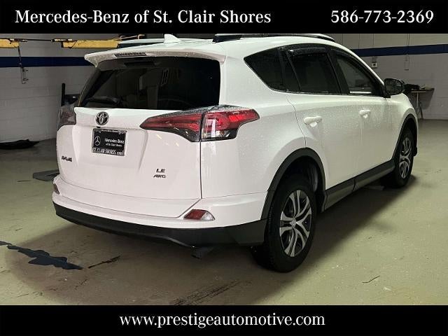 2018 Toyota RAV4 LE AWD (Natl)