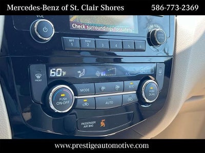 2015 Nissan Rogue FWD 4dr SV